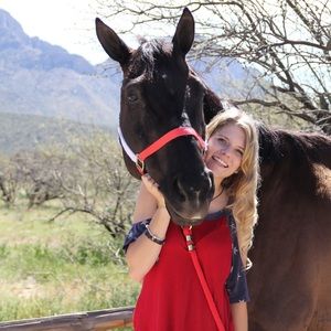 Meet your Posher, Raely